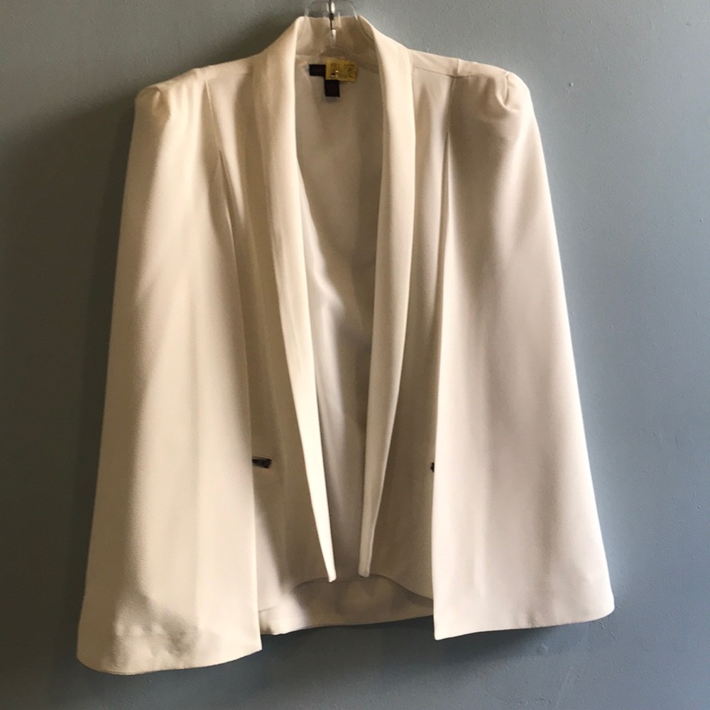 MATERIAL GIRL White Structured Cape Blazer Size M